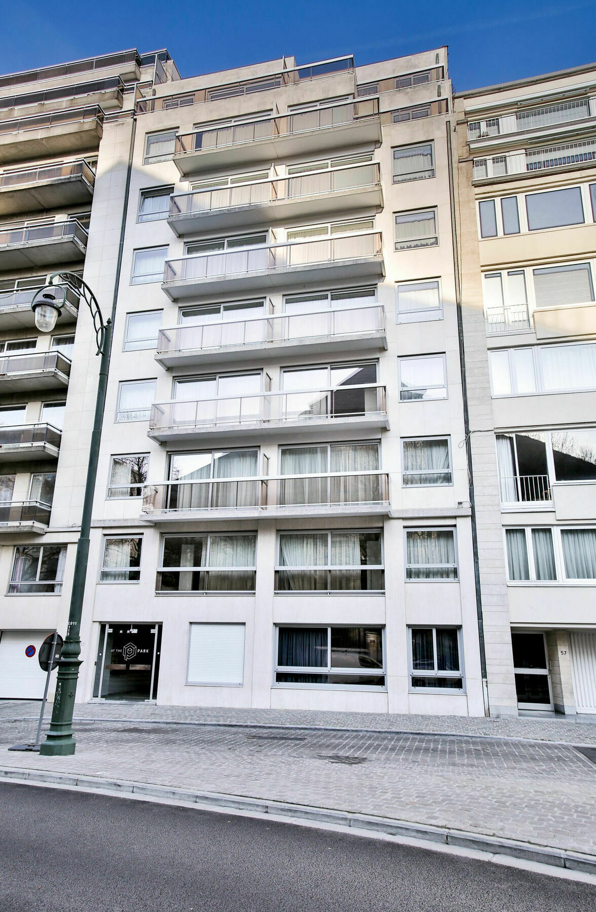 Renaissance Park Apartments Брюксел Екстериор снимка