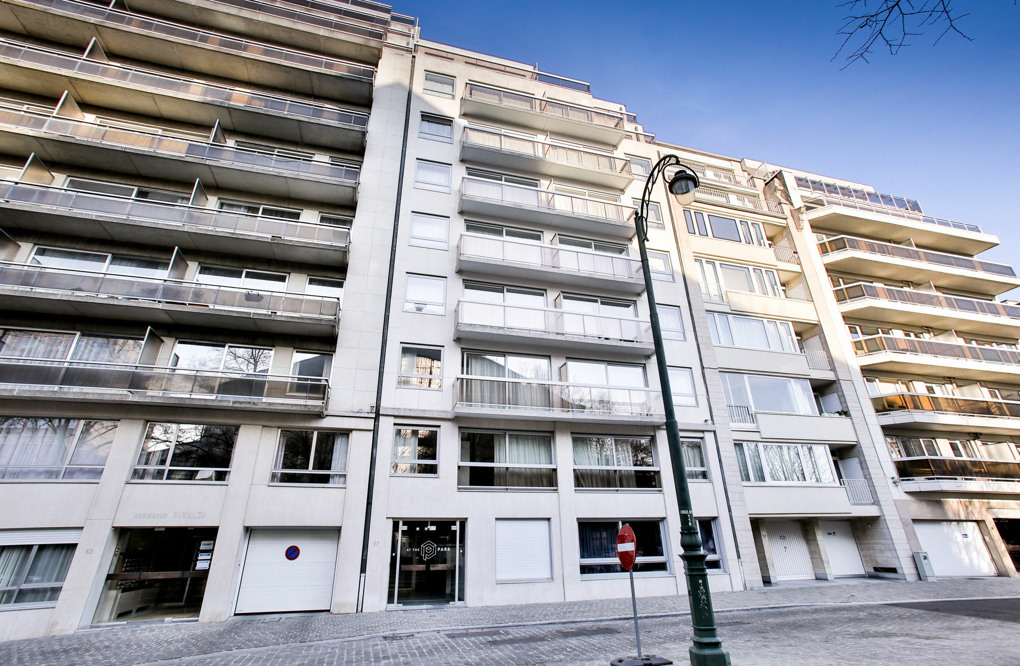 Renaissance Park Apartments Брюксел Екстериор снимка