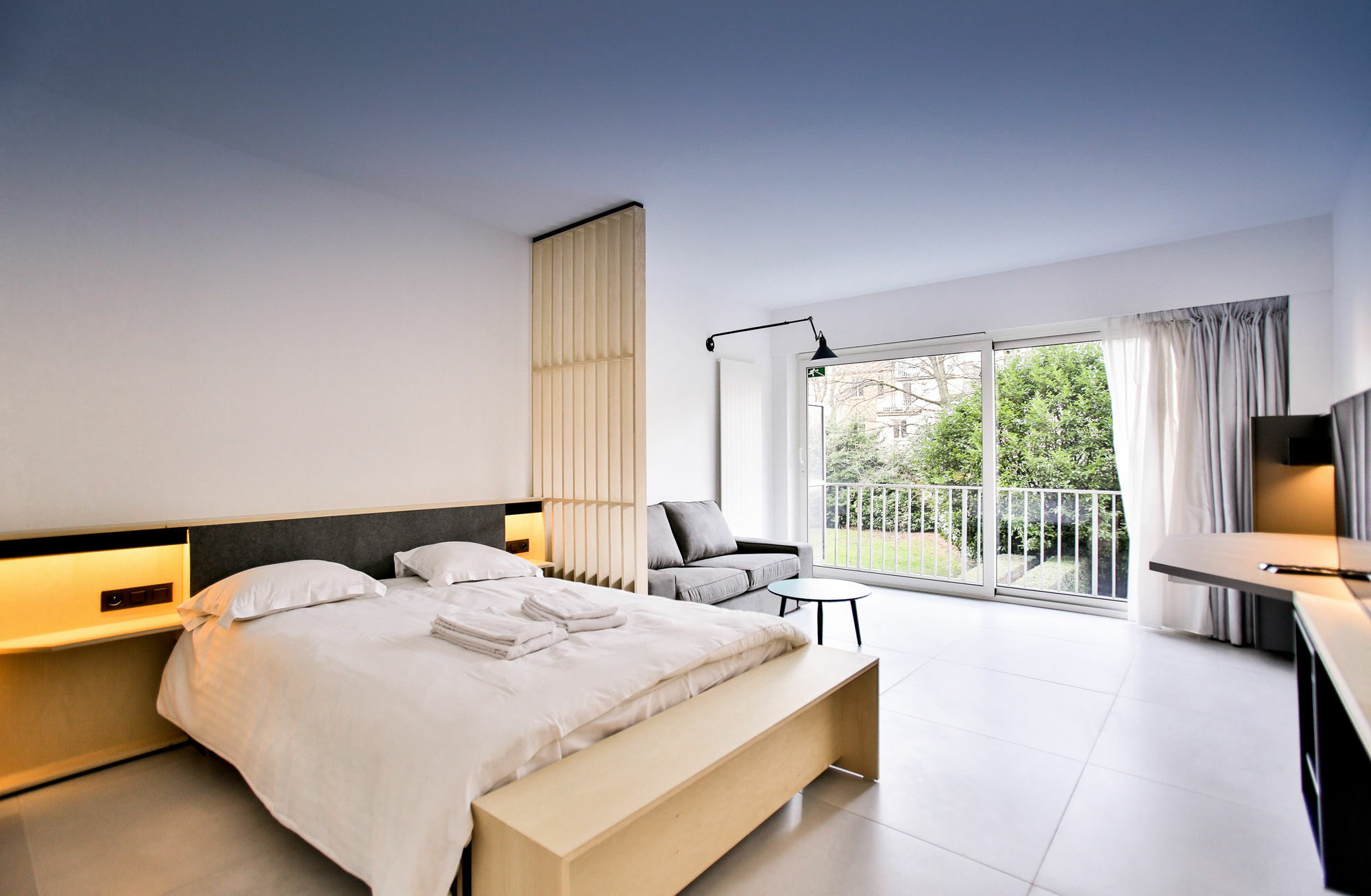 Renaissance Park Apartments Брюксел Екстериор снимка